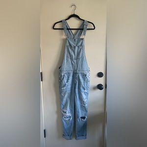 American Eagle Tomgirl Overalls